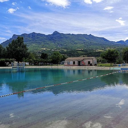 Appartement Entre Sisteron Et Gorges De La Meouge " Les Hauts De Toscane " Ribiers Eksteriør billede