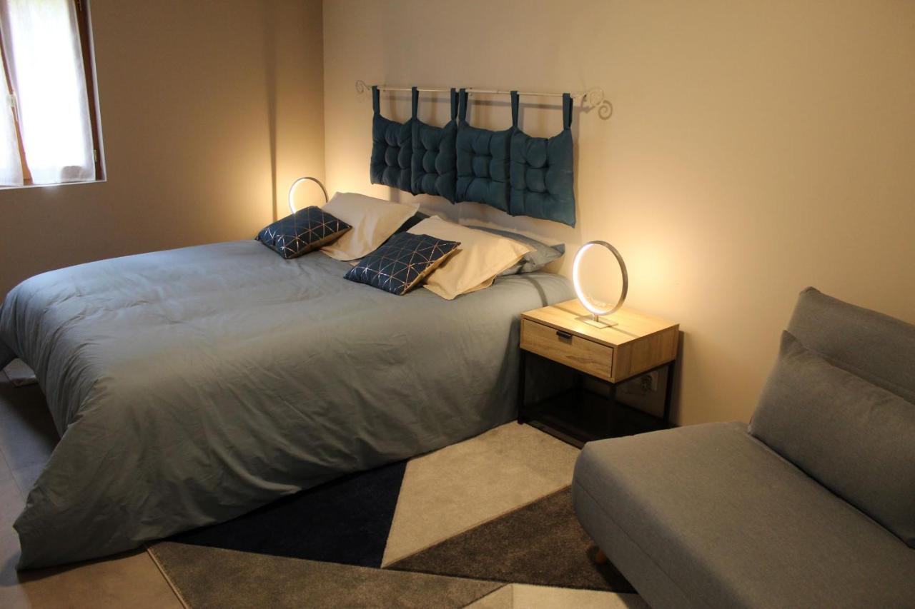 Appartement Entre Sisteron Et Gorges De La Meouge " Les Hauts De Toscane " Ribiers Eksteriør billede