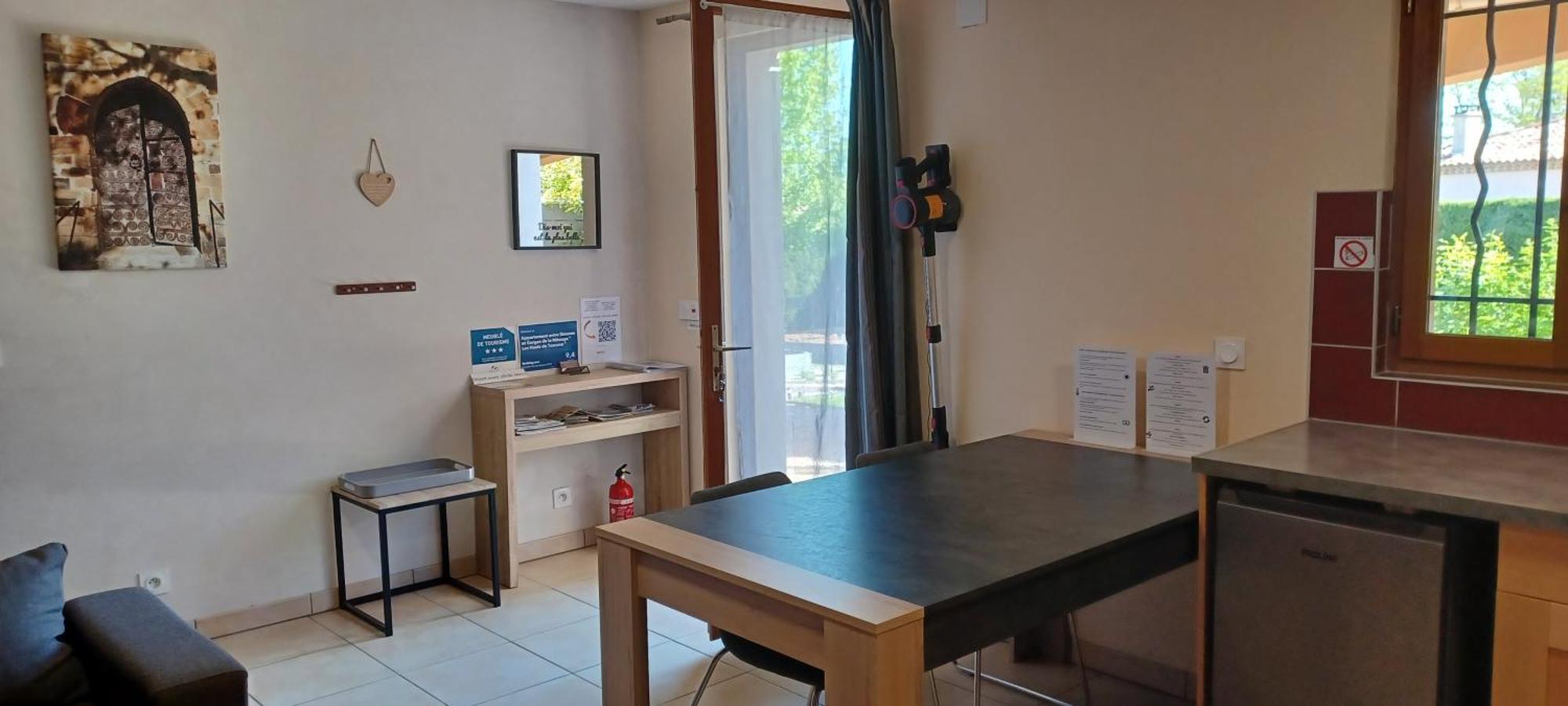 Appartement Entre Sisteron Et Gorges De La Meouge " Les Hauts De Toscane " Ribiers Eksteriør billede