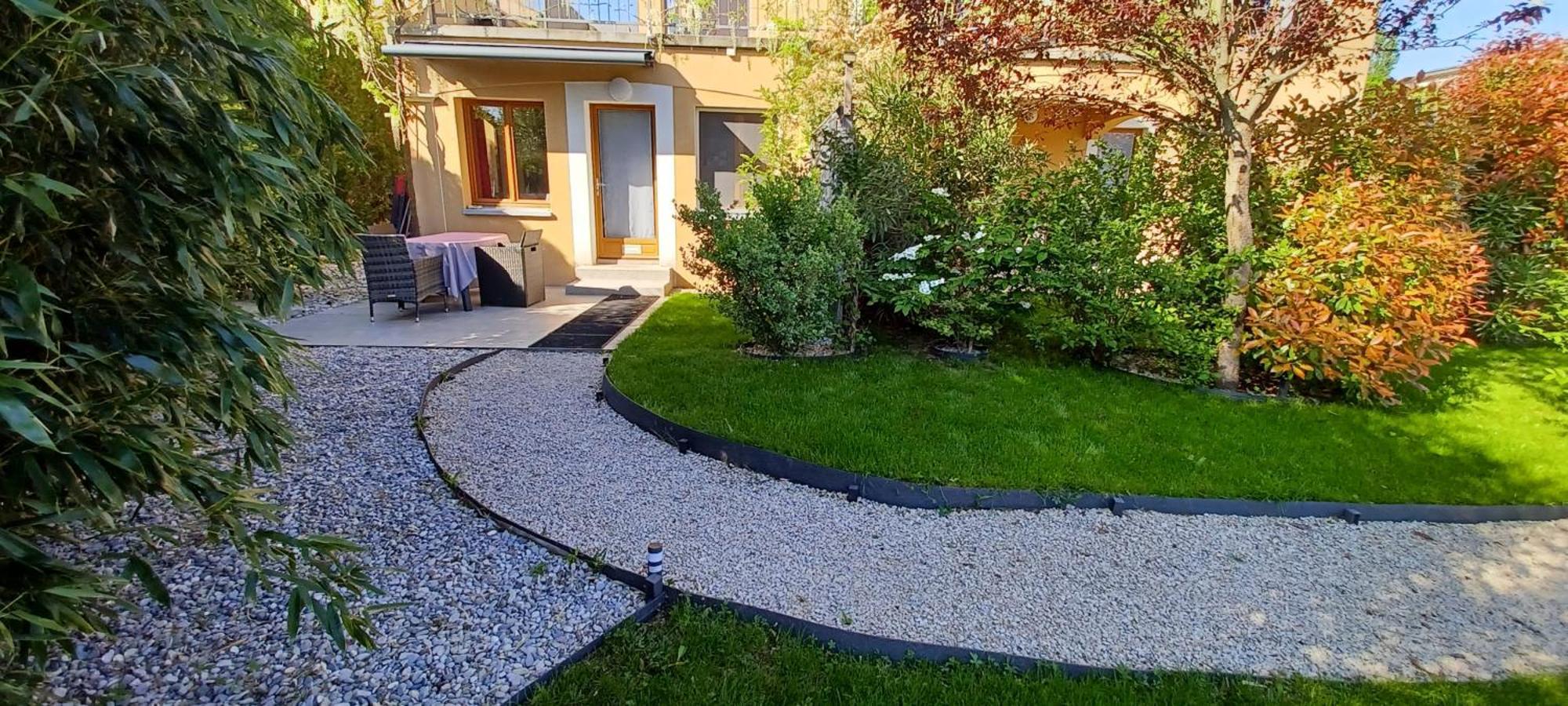 Appartement Entre Sisteron Et Gorges De La Meouge " Les Hauts De Toscane " Ribiers Eksteriør billede